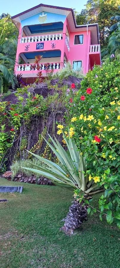 Les Elles Guesthouse Self Catering Baie Lazare  Luaran gambar